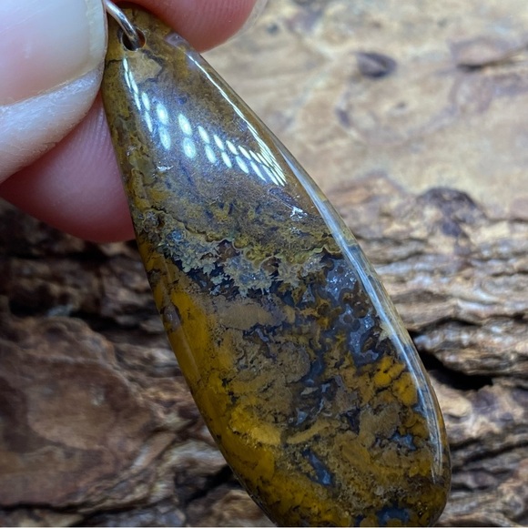 Earth Tone 3D Swirled Agate Dangle Hook Tear Drop Earrings - Picture 6 of 6